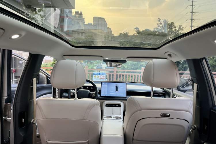 Used AION V 2024 Aion Tyrannosaurus 650 LiDAR Edition Interior 5