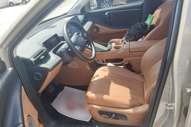 Used AION V 2024 Aion Tyrannosaurus 650 LiDAR Edition Left Front Seat
