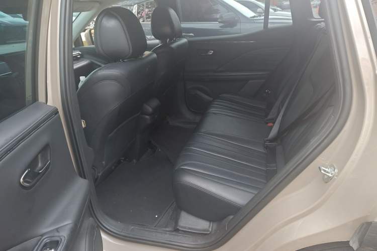 Used AION V 2024 Aion Tyrannosaurus 650 Smart Luxury Edition Left Rear Seat