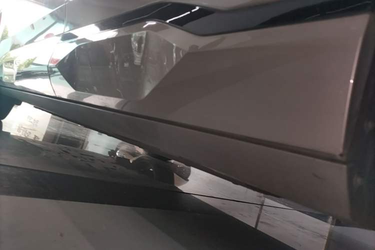 Used AION V 2024 Aion Tyrannosaurus 520 Smart Luxury Edition Left Side Sill