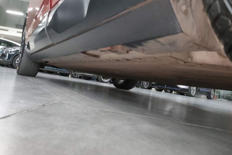 Used AION V 2024 Aion Tyrannosaurus 650 LiDAR Edition Left Side Sill