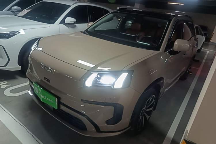 AION V 2024 Aion Tyrannosaurus 650 Smart Luxury Edition