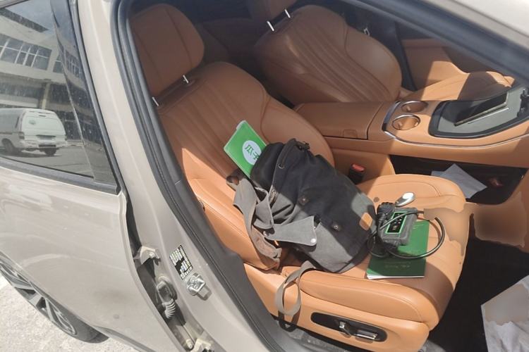 Used AION V 2024 Aion Tyrannosaurus 650 LiDAR Edition Right Front Seat