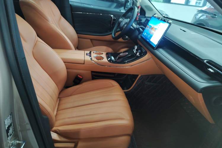 Used AION V 2024 Aion Tyrannosaurus 520 Smart Luxury Edition Right Front Seat