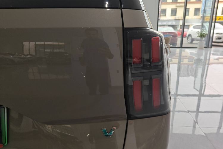 Used AION V 2024 Aion Tyrannosaurus 650 Smart Premium Edition Right Rear Taillight