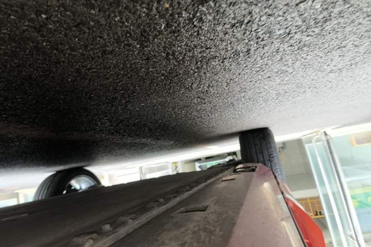 Used AION V 2024 Aion Tyrannosaurus 650 Smart Luxury Edition Right Side Sill