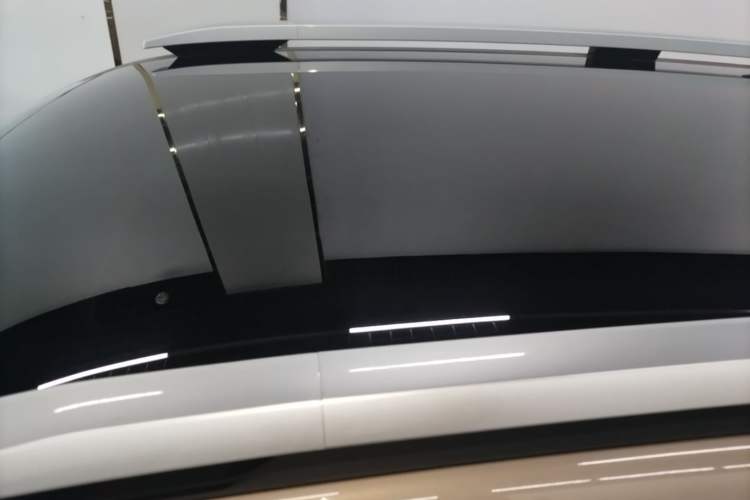 Used AION V 2024 Aion Tyrannosaurus 520 Smart Luxury Edition Roof