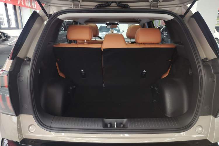 Used AION V 2024 Aion Tyrannosaurus 520 Smart Luxury Edition Trunk