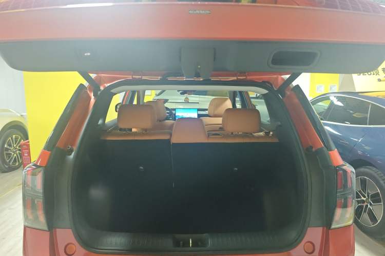 Used AION V 2024 Aion Tyrannosaurus 650 LiDAR Edition Trunk