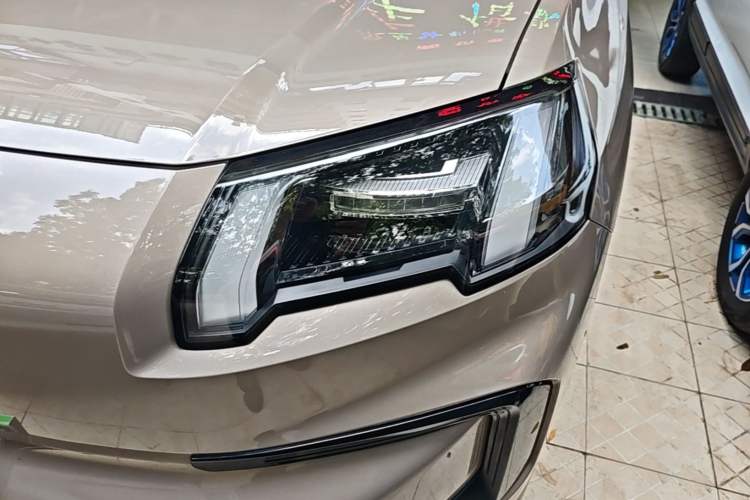 Used AION V 2025 Aion Tyrannosaurus 650 Smart Enjoy Edition Left Front Headlight