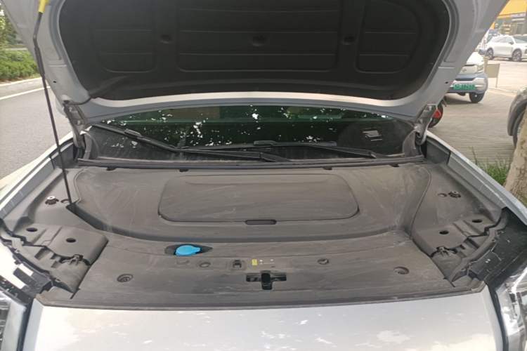 Used AION V 2025 Aion Tyrannosaurus 650 Smart Enjoy Edition Engine Bay