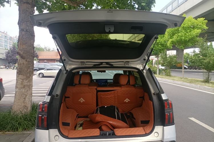 Used AION V 2025 Aion Tyrannosaurus 650 Smart Enjoy Edition Trunk
