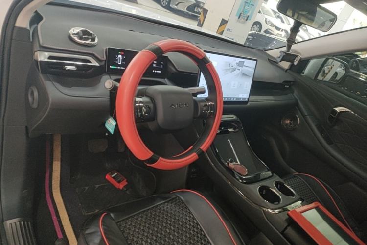 Used AION V 2025 Aion Tyrannosaurus 650 Smart Enjoy Edition Center Console