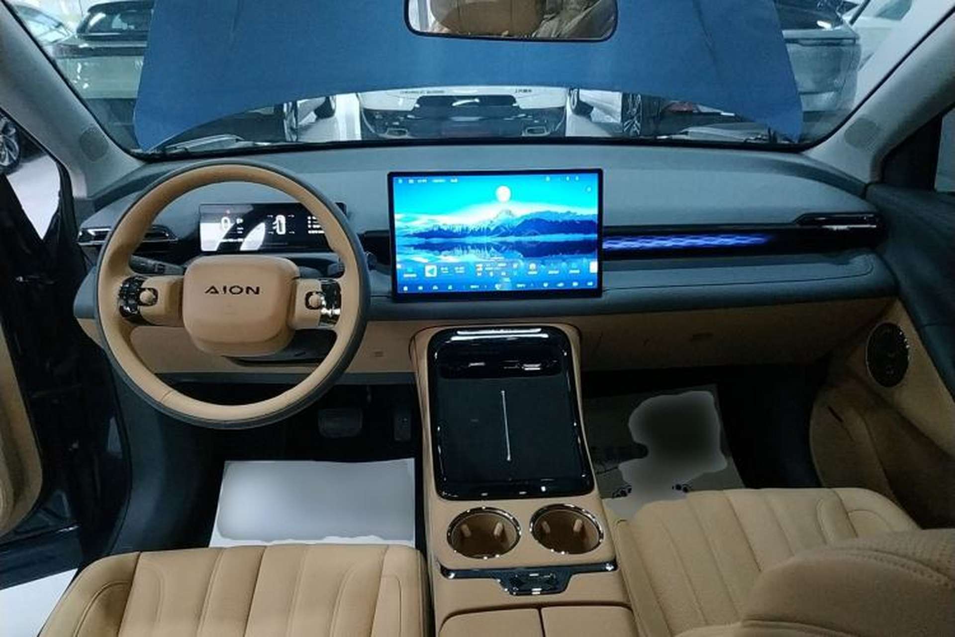 Used AION V 2026 Model Aion Tyrannosaurus Family Edition 650 Zhihao Edition Center Console