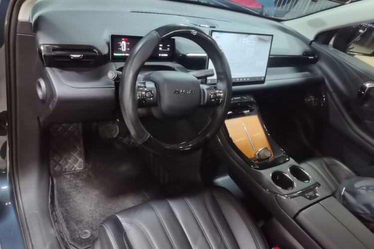 Used AION V 2026 Model Aion Tyrannosaurus Family Edition 520 Zhi Zun Edition Center Console