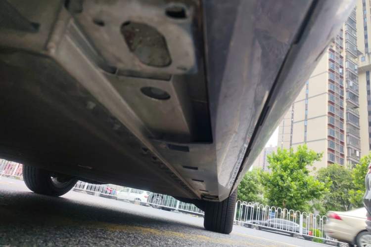 Used AION V 2026 Model Aion Tyrannosaurus Family Edition 650 Zhihao Edition Chassis Front Left