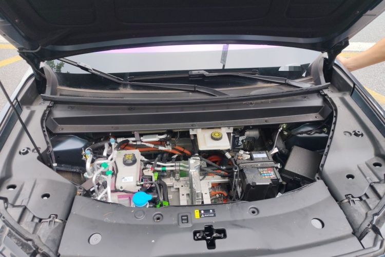Used AION V 2026 Model Aion Tyrannosaurus Family Edition 650 Zhihao Edition Engine Bay