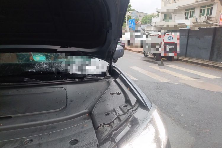 Used AION V 2026 Model Aion Tyrannosaurus Family Edition 650 Zhihao Edition Engine Bay Left