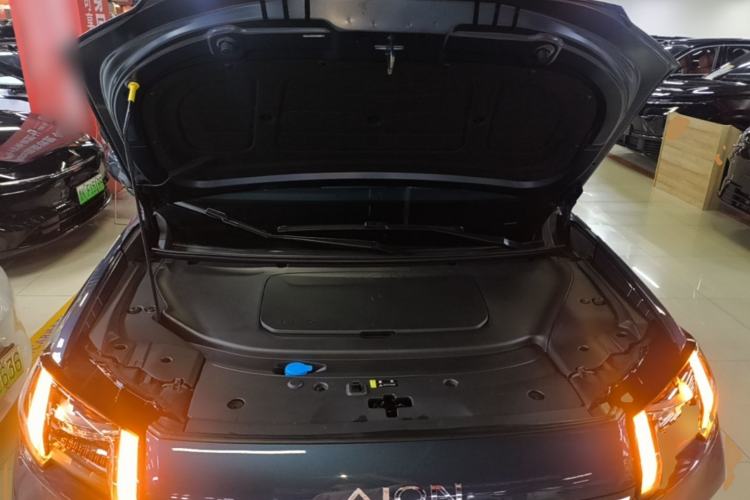 Used AION V 2026 Model Aion Tyrannosaurus Family Edition 650 Zhihao Edition Engine Bay
