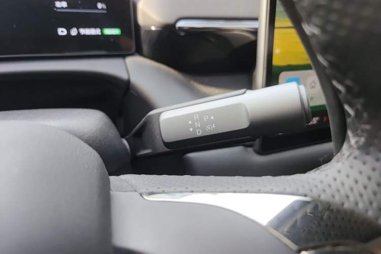 Used AION V 2026 Model Aion Tyrannosaurus Family Edition 650 Zhihao Edition Gear Lever