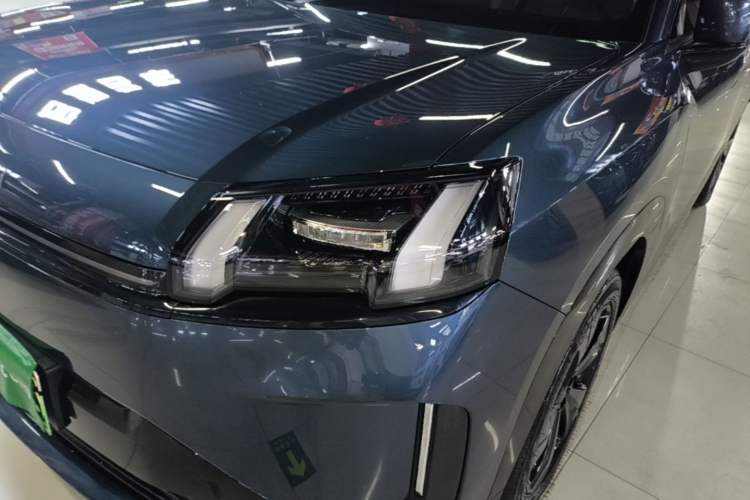 Used AION V 2026 Model Aion Tyrannosaurus Family Edition 650 Zhihao Edition Left Front Headlight
