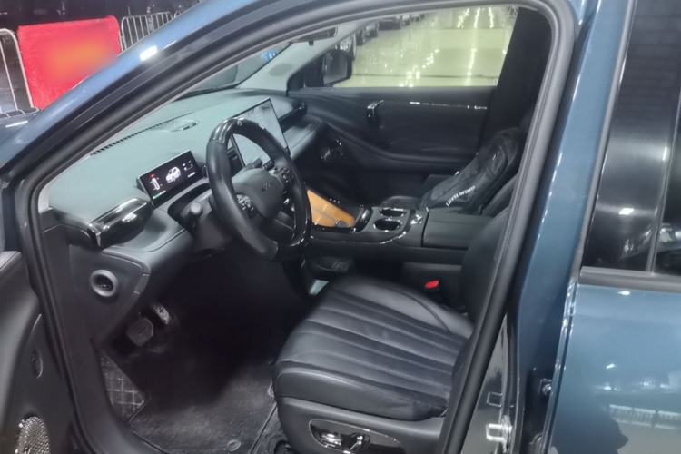 Used AION V 2026 Model Aion Tyrannosaurus Family Edition 520 Zhi Zun Edition Left Front Seat