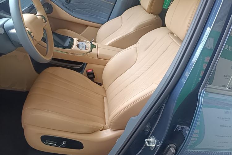 Used AION V 2026 Model Aion Tyrannosaurus Family Edition 520 Zhi Zun Edition Left Front Seat