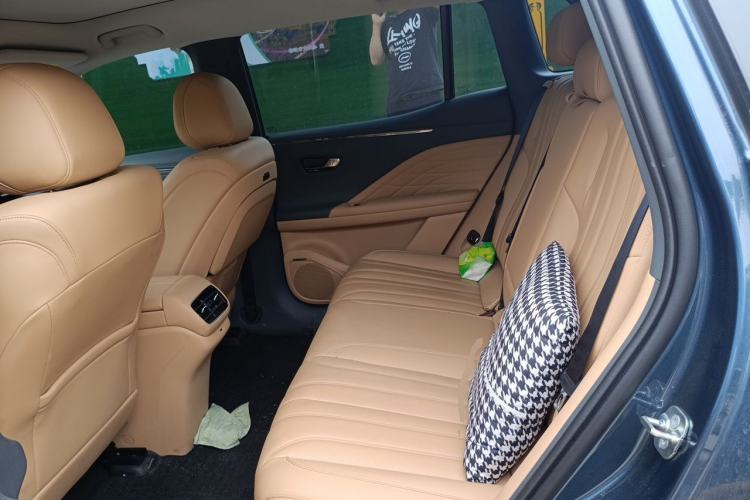 Used AION V 2026 Model Aion Tyrannosaurus Family Edition 520 Zhi Zun Edition Left Rear Seat