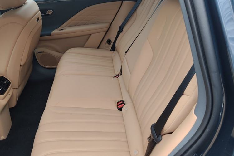 Used AION V 2026 Model Aion Tyrannosaurus Family Edition 650 Zhi Zun Edition Left Rear Seat