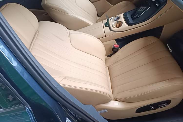 Used AION V 2026 Model Aion Tyrannosaurus Family Edition 520 Zhi Zun Edition Right Front Seat