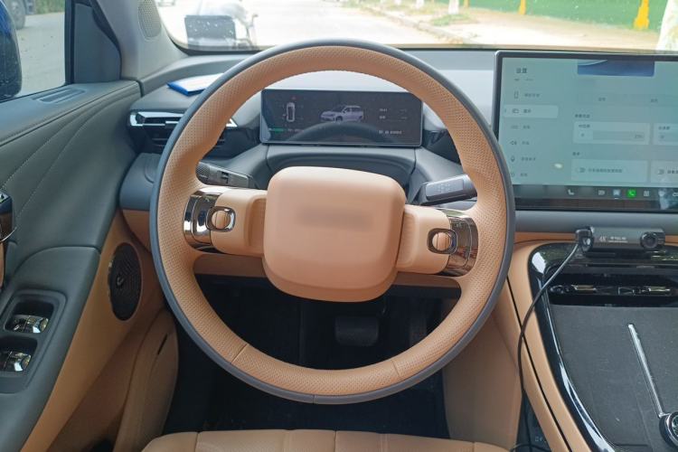 Used AION V 2026 Model Aion Tyrannosaurus Family Edition 520 Zhi Zun Edition Steering Wheel