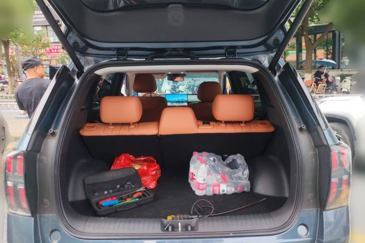 Used AION V 2026 Model Aion Tyrannosaurus Family Edition 650 Zhihao Edition Trunk