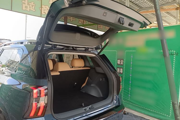 Used AION V 2026 Model Aion Tyrannosaurus Family Edition 520 Zhi Zun Edition Trunk