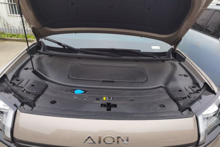 Used AION V 2026 Model Aion Tyrannosaurus Family Edition 520 Zhi Hao Edition Engine Bay