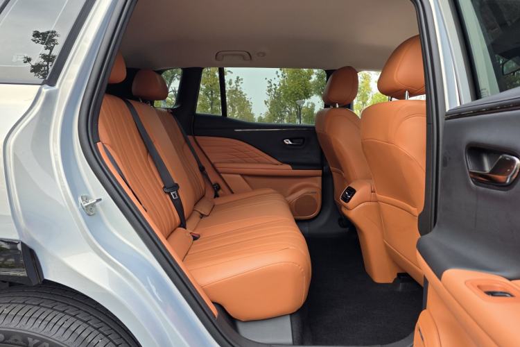 Used AION V 2026 Model Aion Tyrannosaurus Family Edition 520 Zhi Hao Edition Interior 4