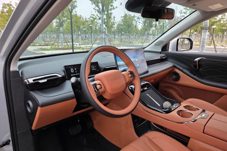 Used AION V 2026 Model Aion Tyrannosaurus Family Edition 520 Zhi Hao Edition Interior 6
