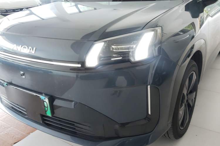 Used AION V 2026 Model Aion Tyrannosaurus Family Edition 520 Zhi Zun Edition Left Front Headlight
