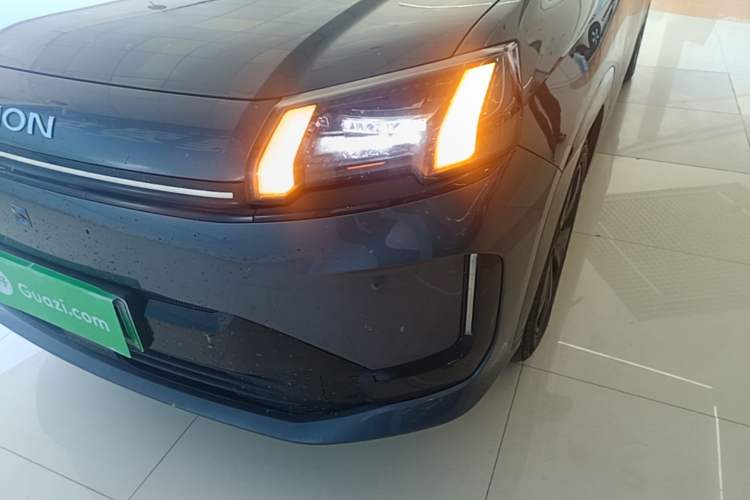 Used AION V 2026 Model Aion Tyrannosaurus Family Edition 520 Zhi Hao Edition Left Front Headlight