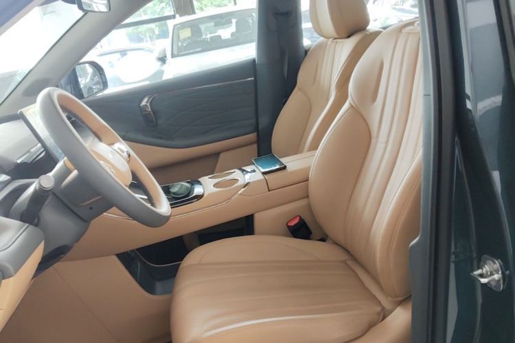 Used AION V 2026 Model Aion Tyrannosaurus Family Edition 520 Zhi Zun Edition Left Front Seat