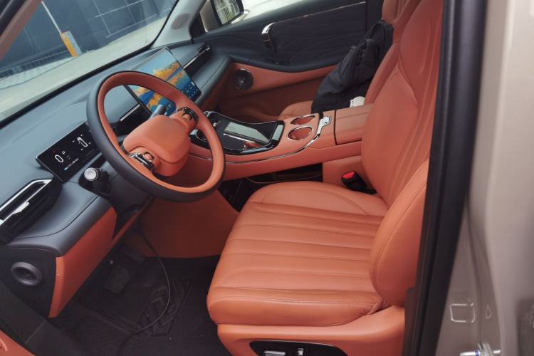 Used AION V 2026 Model Aion Tyrannosaurus Family Edition 520 Zhi Hao Edition Left Front Seat