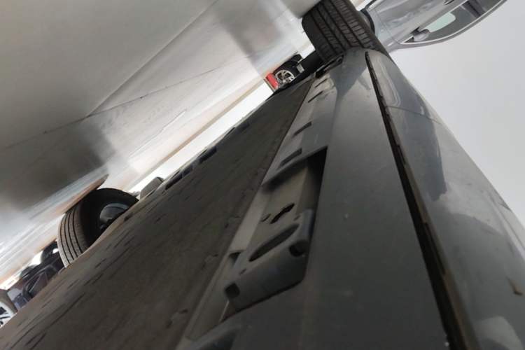 Used AION V 2026 Model Aion Tyrannosaurus Family Edition 520 Zhi Zun Edition Left Side Sill
