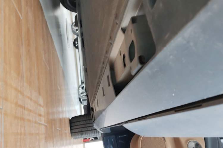 Used AION V 2026 Model Aion Tyrannosaurus Family Edition 520 Zhi Zun Edition Right Side Sill