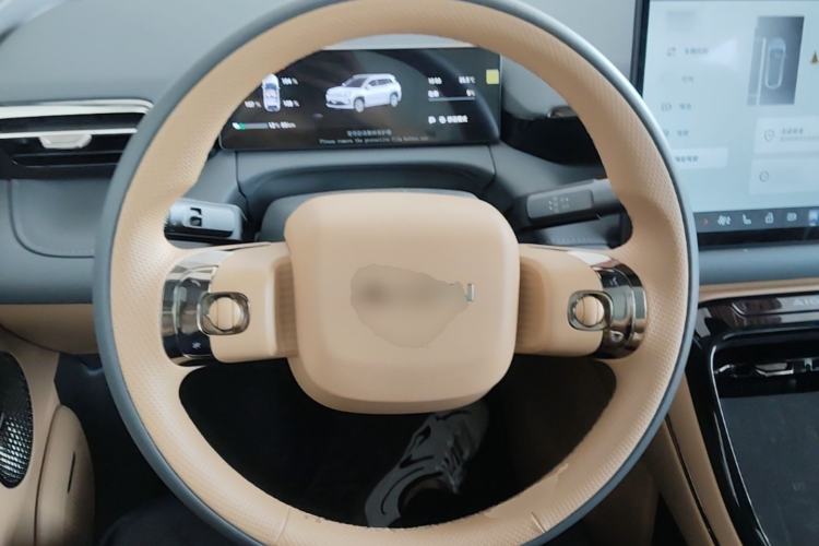 Used AION V 2026 Model Aion Tyrannosaurus Family Edition 520 Zhi Zun Edition Steering Wheel