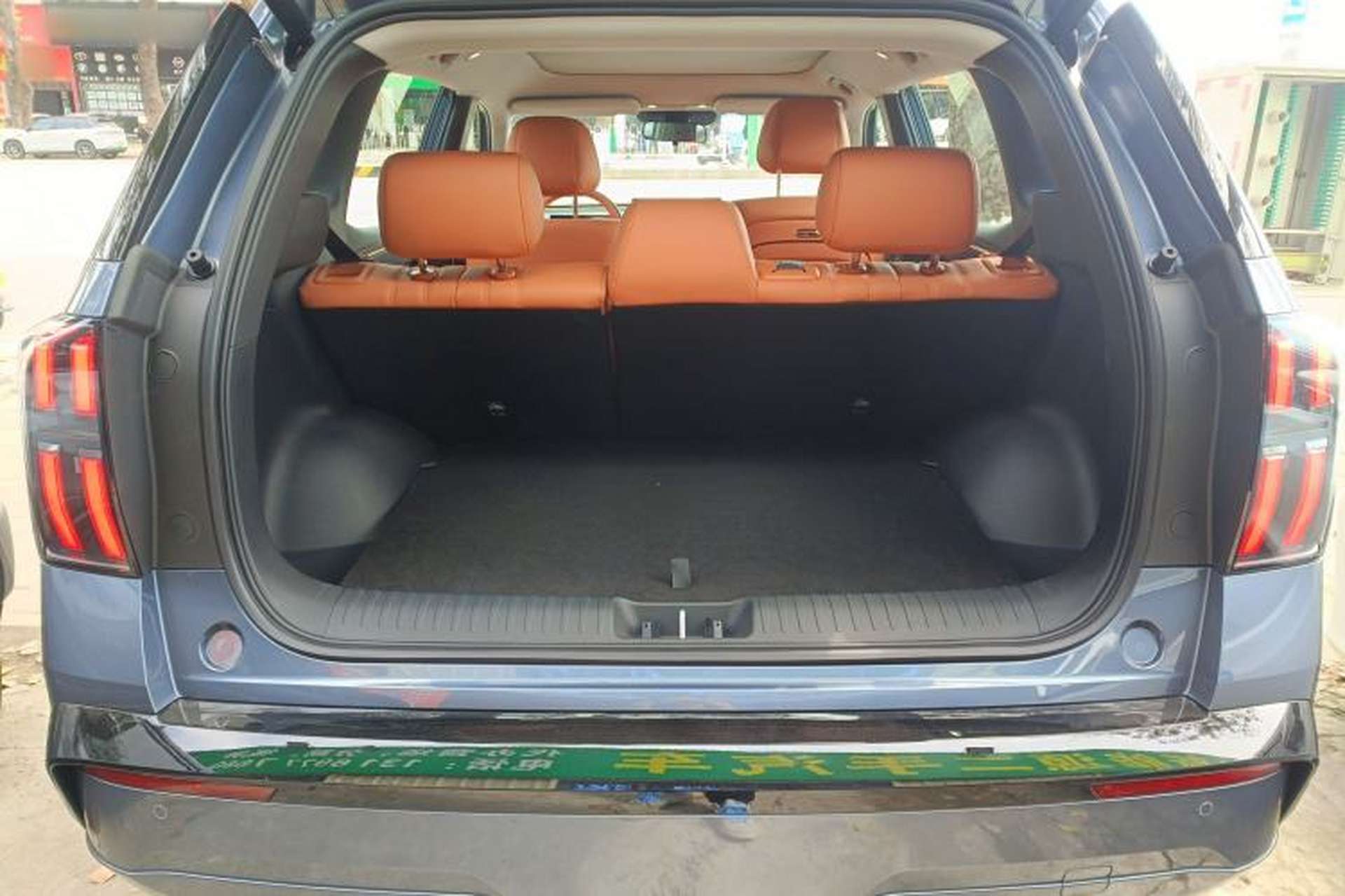 Used AION V 2026 Model Aion Tyrannosaurus Family Edition 520 Zhi Zun Edition Trunk