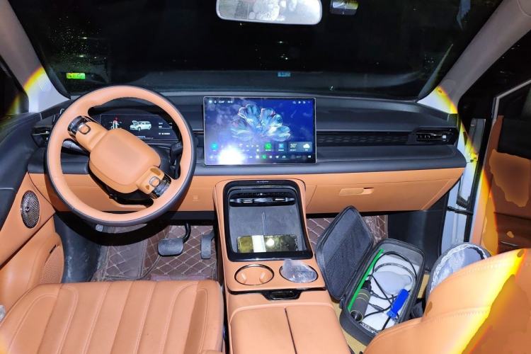 Used AION V 2026 Model Aion Tyrannosaurus Family Edition 520 Zhi Hao Edition Center Console
