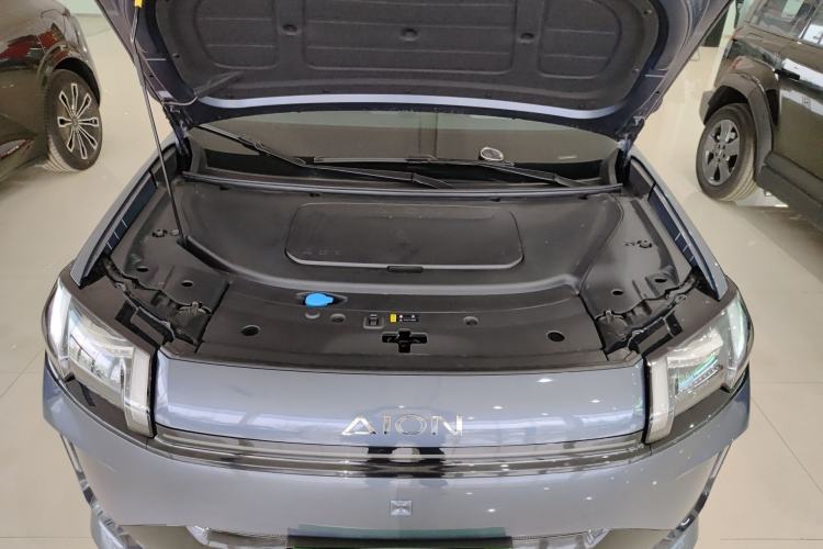 Used AION V 2026 Model Aion Tyrannosaurus Family Edition 650 Zhihao Edition Engine Bay