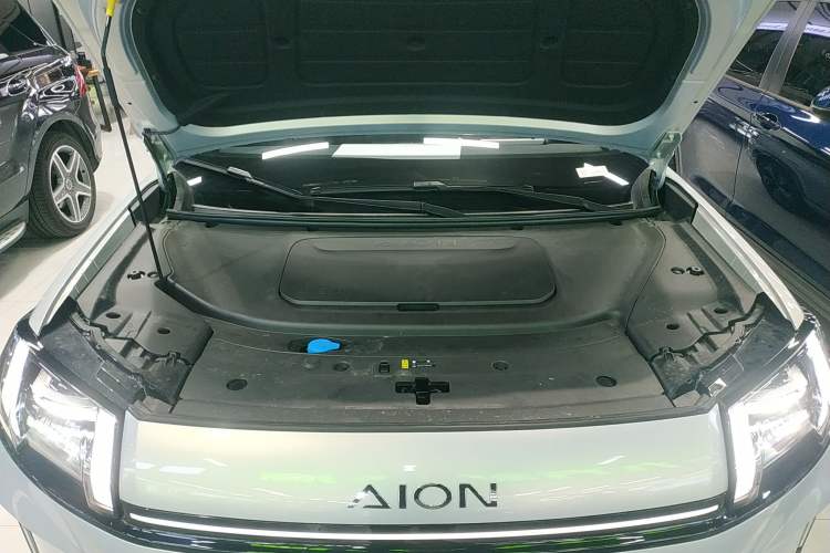 Used AION V 2026 Model Aion Tyrannosaurus Family Edition 650 Zhihao Edition Engine Bay
