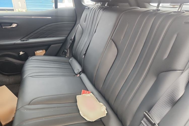 Used AION V 2026 Model Aion Tyrannosaurus Family Edition 520 Zhi Hao Edition Left Rear Seat