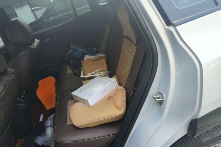 Used AION V 2026 Model Aion Tyrannosaurus Family Edition 520 Zhi Hao Edition Left Rear Seat