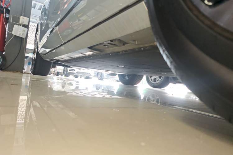 Used AION V 2026 Model Aion Tyrannosaurus Family Edition 650 Zhi Zun Edition Left Side Sill